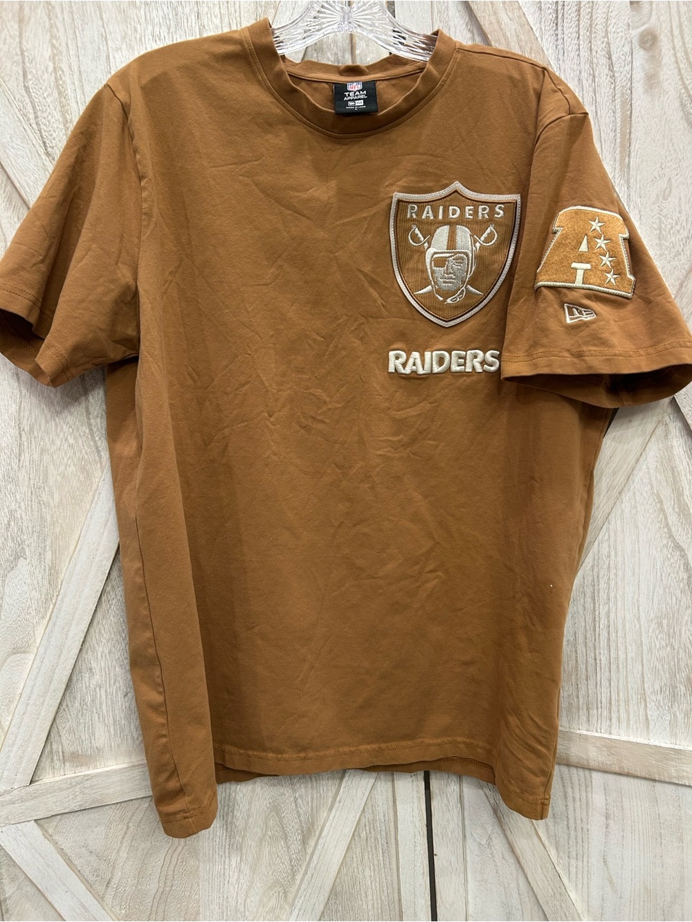 Las Vegas Raiders New Era Logo Select Brown Corduroy Patch Tee Large
